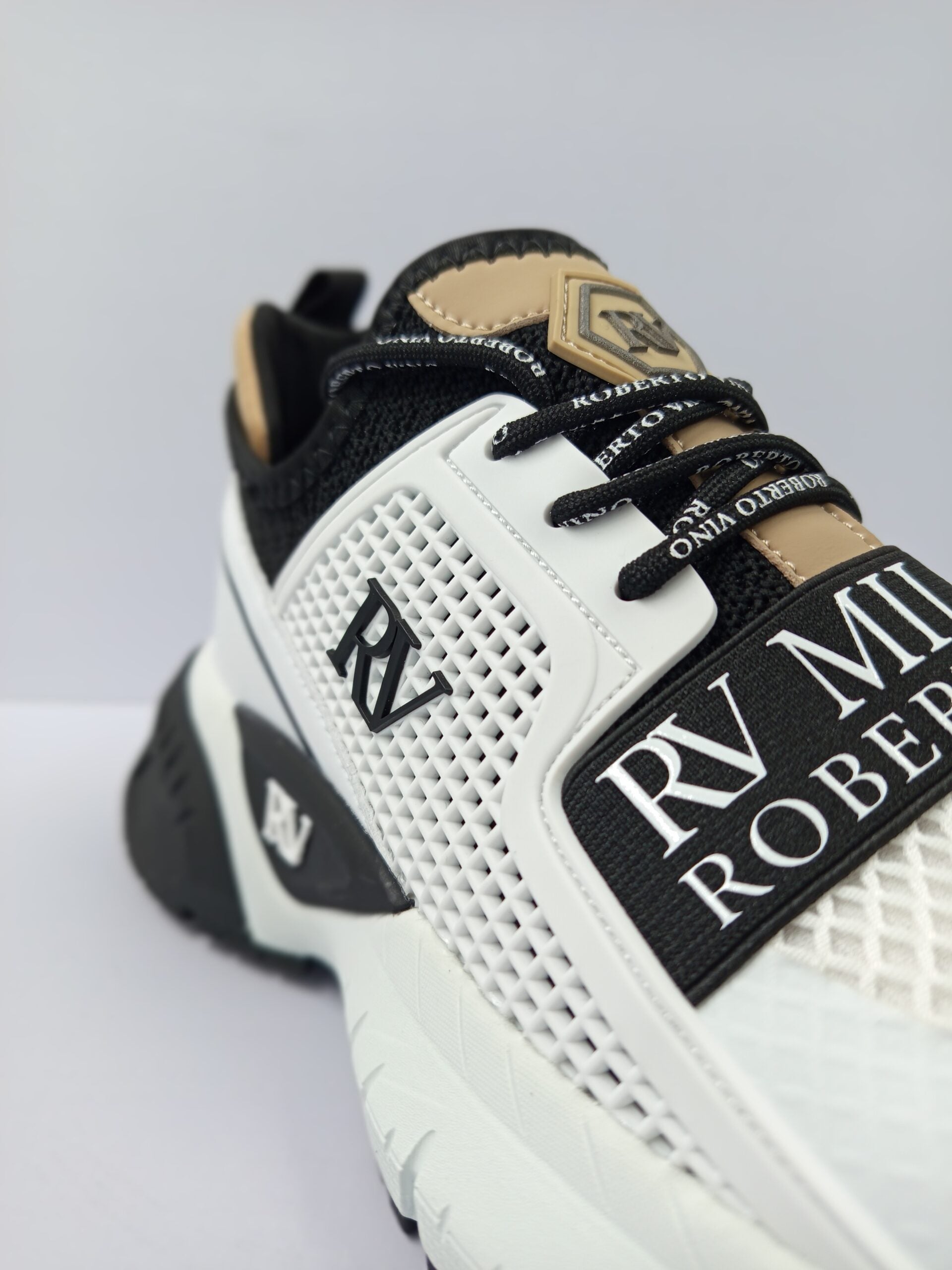 RV Sneakers - White